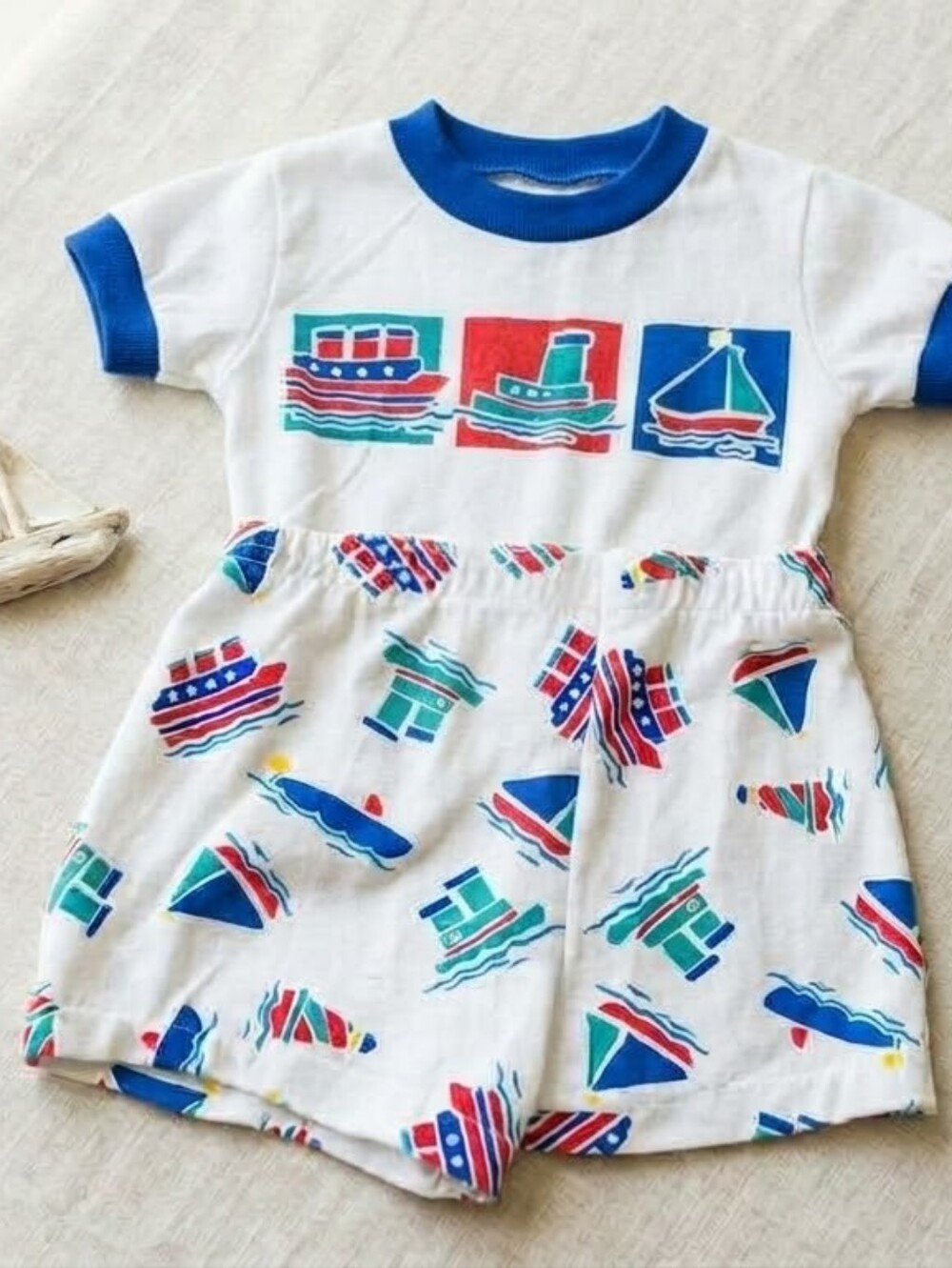 Vintage Carters White Kids Boat Print Short Set with Blue Trim